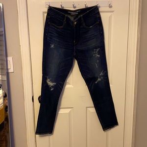 Distressed high waisted skinny jeans